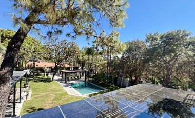 Casa en Renta en Pinar de la Venta Amueblada con Alberca de Lujo, Zapopan
