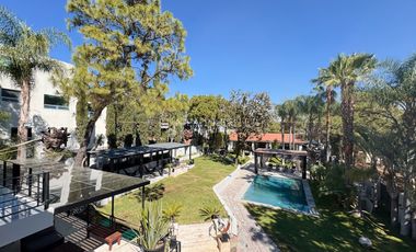 Casa en Renta en Pinar de la Venta Amueblada con Alberca de Lujo, Zapopan