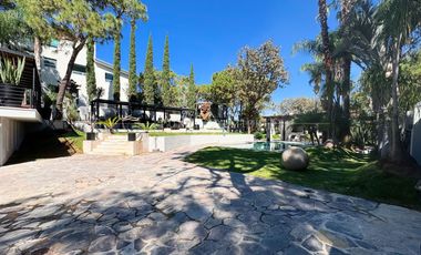 Casa en Renta en Pinar de la Venta Amueblada con Alberca de Lujo, Zapopan