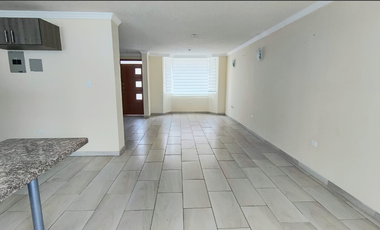 RENTO CASA DENTRO DE CONJUNTO SECTOR MIRASIERRA – VALLE DE LOS CHILLOS