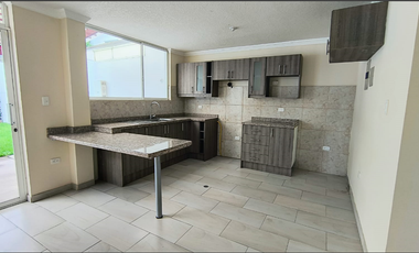 RENTO CASA DENTRO DE CONJUNTO SECTOR MIRASIERRA – VALLE DE LOS CHILLOS