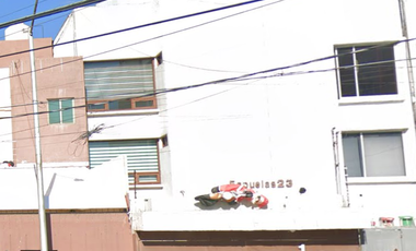 Casa en Remate Bancario. Identifique el precio que se encuentra muy por debajo de su valor comercial.