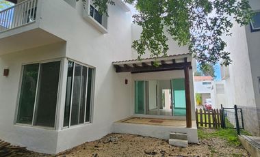 Casa en venta en Playacar de 3 recámaras en Playa del carmen