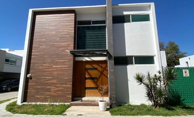 Casa en Renta, BOSQUES SAN DIEGO, Forjadores y Periférico