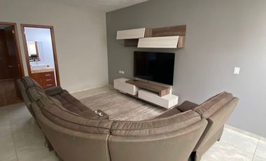 Casa en Renta, BOSQUES SAN DIEGO, Forjadores y Periférico