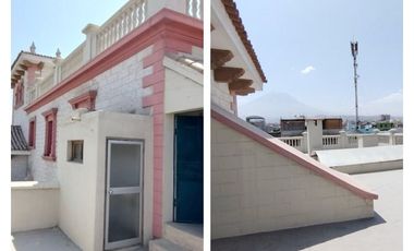 VENDO PRECIOSA CASA EN ESQUINA, TODA EN SILLAR, EXCELENTE UBICACIÓN EN LA CIUDAD DE AREQUIPA