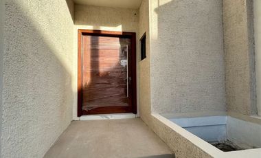 Casa Nueva en Venta fracc. Lomas Universidad  $5,400,000.