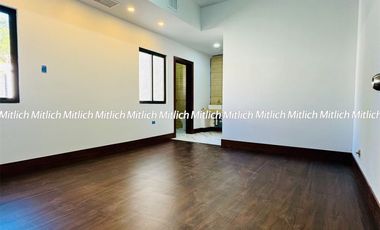 Casa Nueva en Venta fracc. Lomas Universidad  $5,400,000.