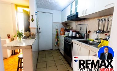 SE VENDE AMPLIO DEPARTAMENTO DUPLEX EN SAN JUAN DE MIRAFLORES