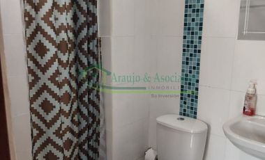 VENDEMOS HERMOSO APARTAMENTO AMOBLADO EN CONDOMINIO.