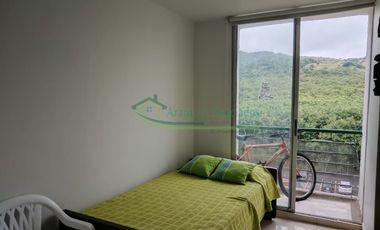 VENDEMOS HERMOSO APARTAMENTO AMOBLADO EN CONDOMINIO.
