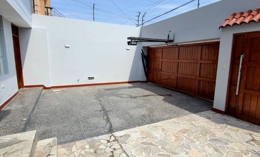 Se Vende Casa de tres pisos En San Borja
