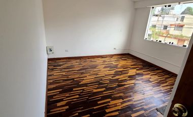 Se Vende Casa de tres pisos En San Borja