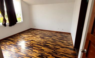 Se Vende Casa de tres pisos En San Borja