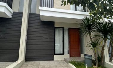 Rumah North West Lake Citraland, Minimalis, Furnish