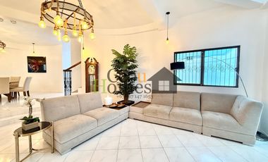 Elegant 5 Bedroom Furnished House with Pool in Maria Luisa for Rent