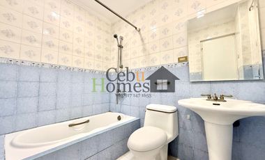 Elegant 5 Bedroom Furnished House with Pool in Maria Luisa for Rent