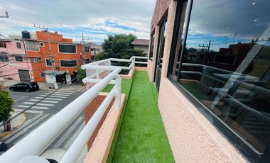 VENTA CASA RECIEN REMODELADA EN CONSTITUCION DE 1917