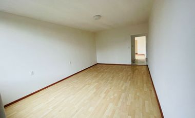 VENTA CASA RECIEN REMODELADA EN CONSTITUCION DE 1917