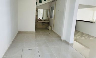 VENTA CASA RECIEN REMODELADA EN CONSTITUCION DE 1917