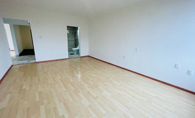 VENTA CASA RECIEN REMODELADA EN CONSTITUCION DE 1917