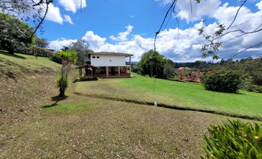 SE VENDE FINCA EN MARINILLA ANTIOQUIA