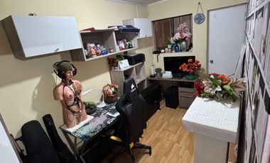 VENDO CASA DE 5 PISOS EN SALAMANCA FRENTE A PARQUE