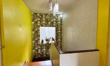 VENDO CASA DE 5 PISOS EN SALAMANCA FRENTE A PARQUE
