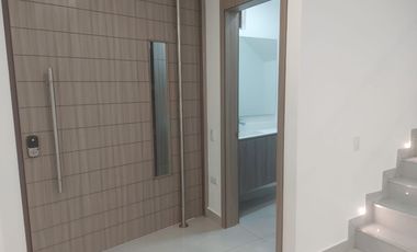VENDO casa Jockey Club Ciudad Jardín Cali