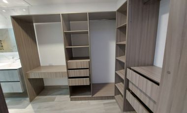 VENDO casa Jockey Club Ciudad Jardín Cali