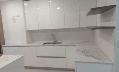 VENDO casa Jockey Club Ciudad Jardín Cali
