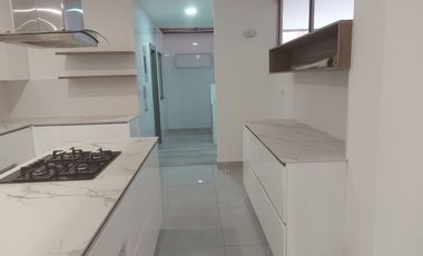 VENDO casa Jockey Club Ciudad Jardín Cali