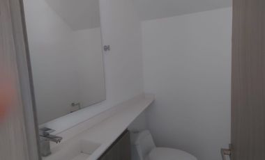 VENDO casa Jockey Club Ciudad Jardín Cali