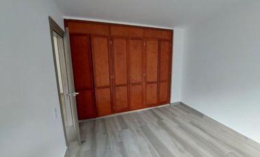 VENDO casa Jockey Club Ciudad Jardín Cali