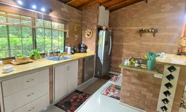 Casa Finca con Río, Vista a Santa Marta en Venta, Via a Minca, Tigrera