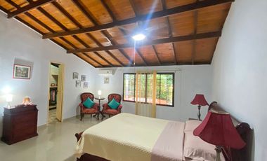 Casa Finca con Río, Vista a Santa Marta en Venta, Via a Minca, Tigrera