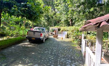 Casa Finca con Río, Vista a Santa Marta en Venta, Via a Minca, Tigrera