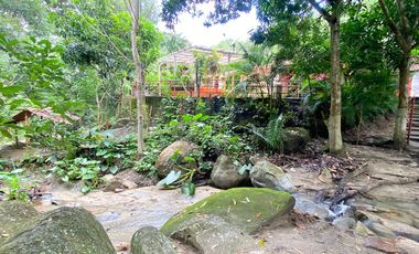 Casa Finca con Río, Vista a Santa Marta en Venta, Via a Minca, Tigrera