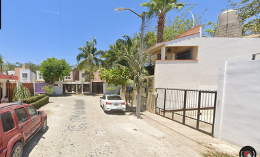 Casa ubicada en Ixtapa, Jalisco, con 3 recamaras y 124m2, Muy cerca de CUCOSTA Centro Universitario de la Costa - UDG.