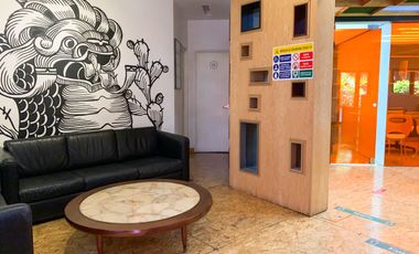 Edificio en venta con local comercial y oficinas