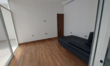 Samborondon, venta de lindo departamento 2 dormitorios con patio