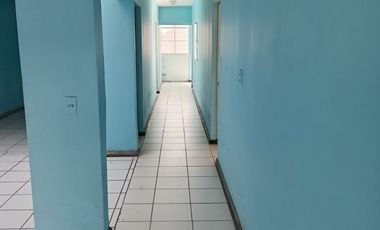 CASA EN VENTA PARA REMODELAR SOBRE AV. REVOLUCIÓN, FRENTE AL COLEGIO ANÁHUAC REVOLUCIÓN.