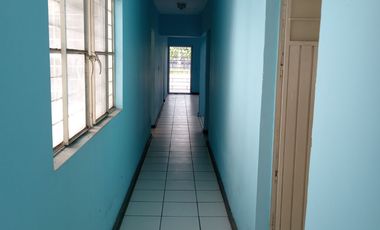 CASA EN VENTA PARA REMODELAR SOBRE AV. REVOLUCIÓN, FRENTE AL COLEGIO ANÁHUAC REVOLUCIÓN.
