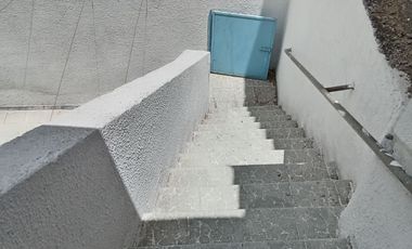 CASA EN VENTA PARA REMODELAR SOBRE AV. REVOLUCIÓN, FRENTE AL COLEGIO ANÁHUAC REVOLUCIÓN.