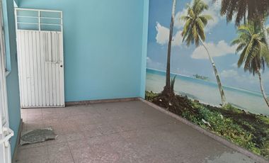 CASA EN VENTA PARA REMODELAR SOBRE AV. REVOLUCIÓN, FRENTE AL COLEGIO ANÁHUAC REVOLUCIÓN.