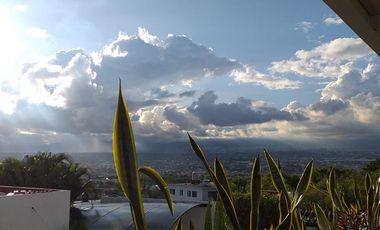 CASA  MODERNA EN VENTA EN FRACCIONAMIENTO TAMOANCHAN, MORELOS