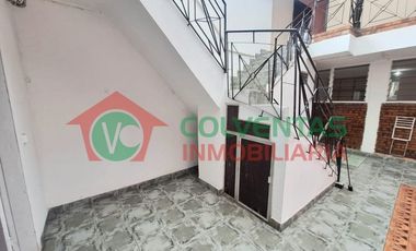 ARRIENDO CASA 200M2 USO COMERCIAL AL LADO DEL ANTIGUO CLUB PROFESIONALES