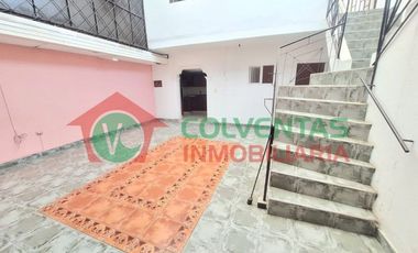 ARRIENDO CASA 200M2 USO COMERCIAL AL LADO DEL ANTIGUO CLUB PROFESIONALES