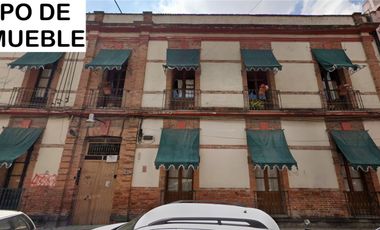 Casa a precio de Remate Bancario, hasta un 70% debajo de su valor Comercial. Súper ubicado, mayor plusvalía.