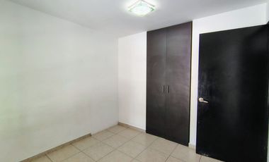 RENTA CASA EN PRIVADA DENTRO DE CUMBRES DEL LAGO JURIUILLA QUERÉTARO